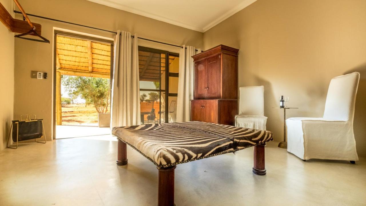 Villa Bagatelle Kalahari Game Ranch Hardap Exterior foto