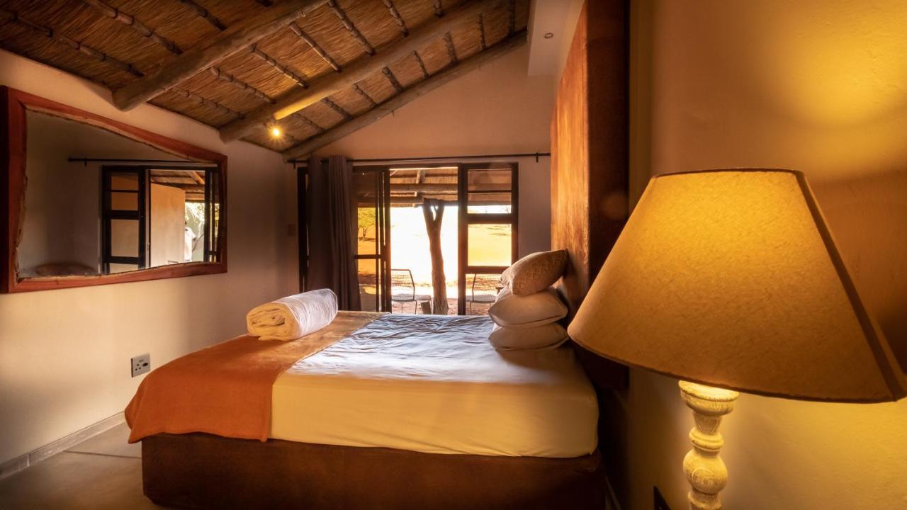 Villa Bagatelle Kalahari Game Ranch Hardap Exterior foto