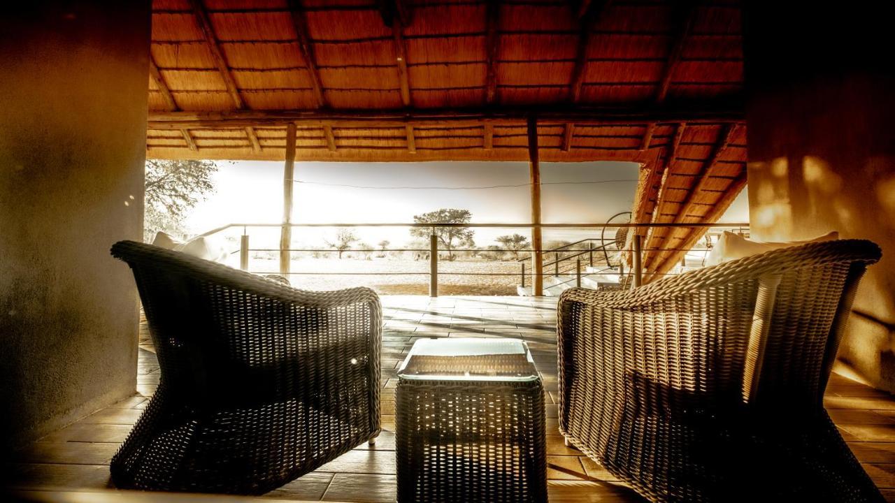 Villa Bagatelle Kalahari Game Ranch Hardap Exterior foto