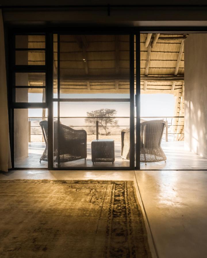 Villa Bagatelle Kalahari Game Ranch Hardap Exterior foto