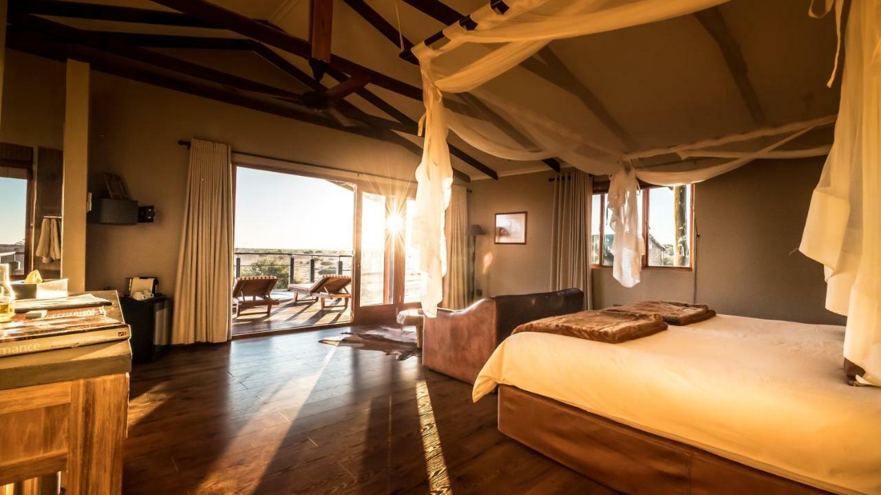 Villa Bagatelle Kalahari Game Ranch Hardap Exterior foto