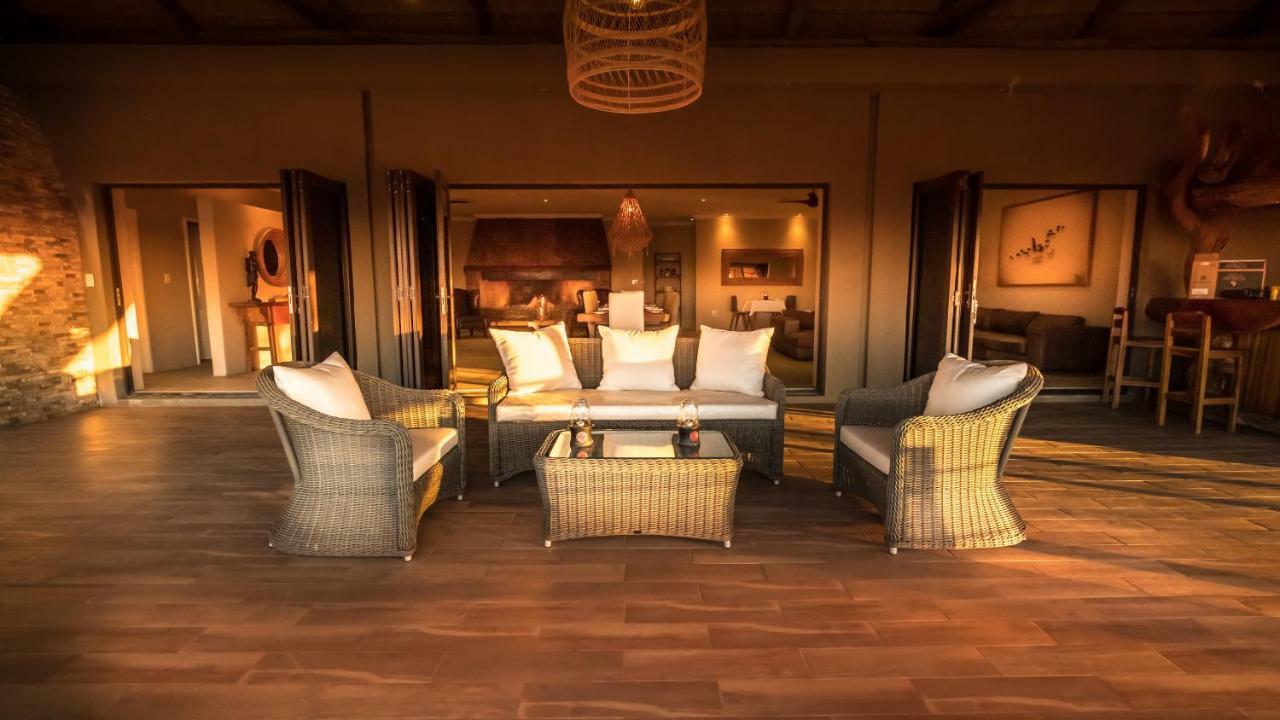 Villa Bagatelle Kalahari Game Ranch Hardap Exterior foto